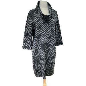 PORTO Art To Wear Gray Chevron Patterned Cowl Neck Dress Size 2 - M Lagenlook